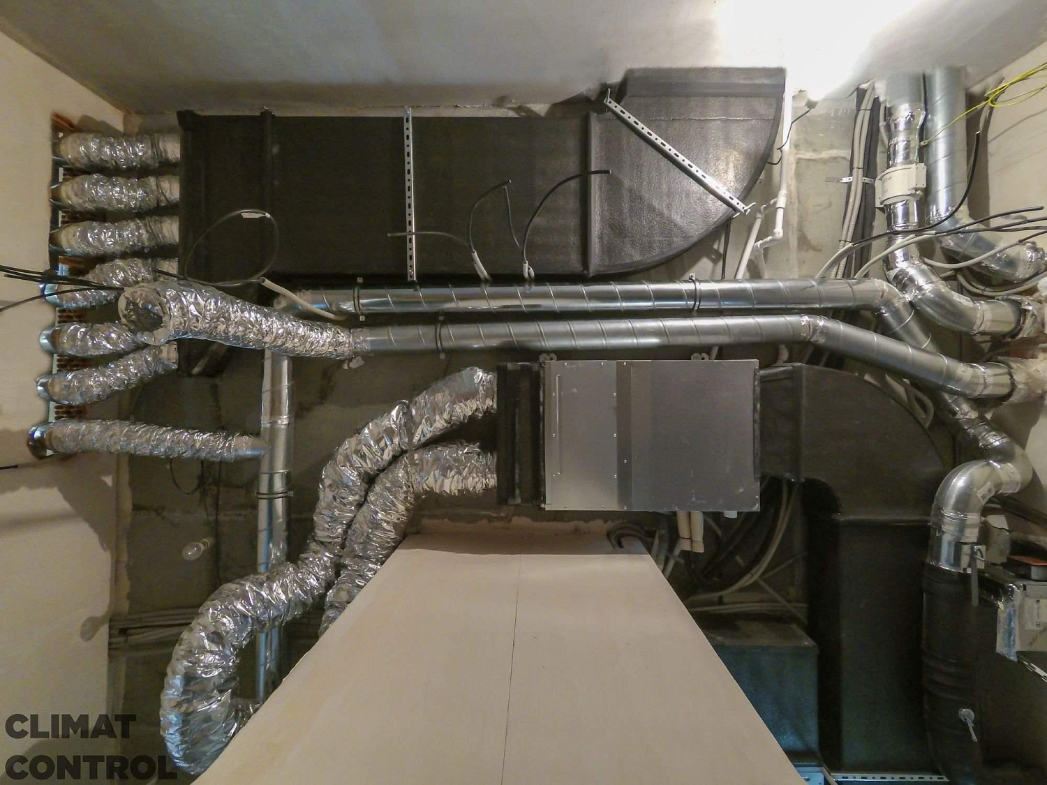 Монтаж канальных кондиционеров в Железнодорожном и области